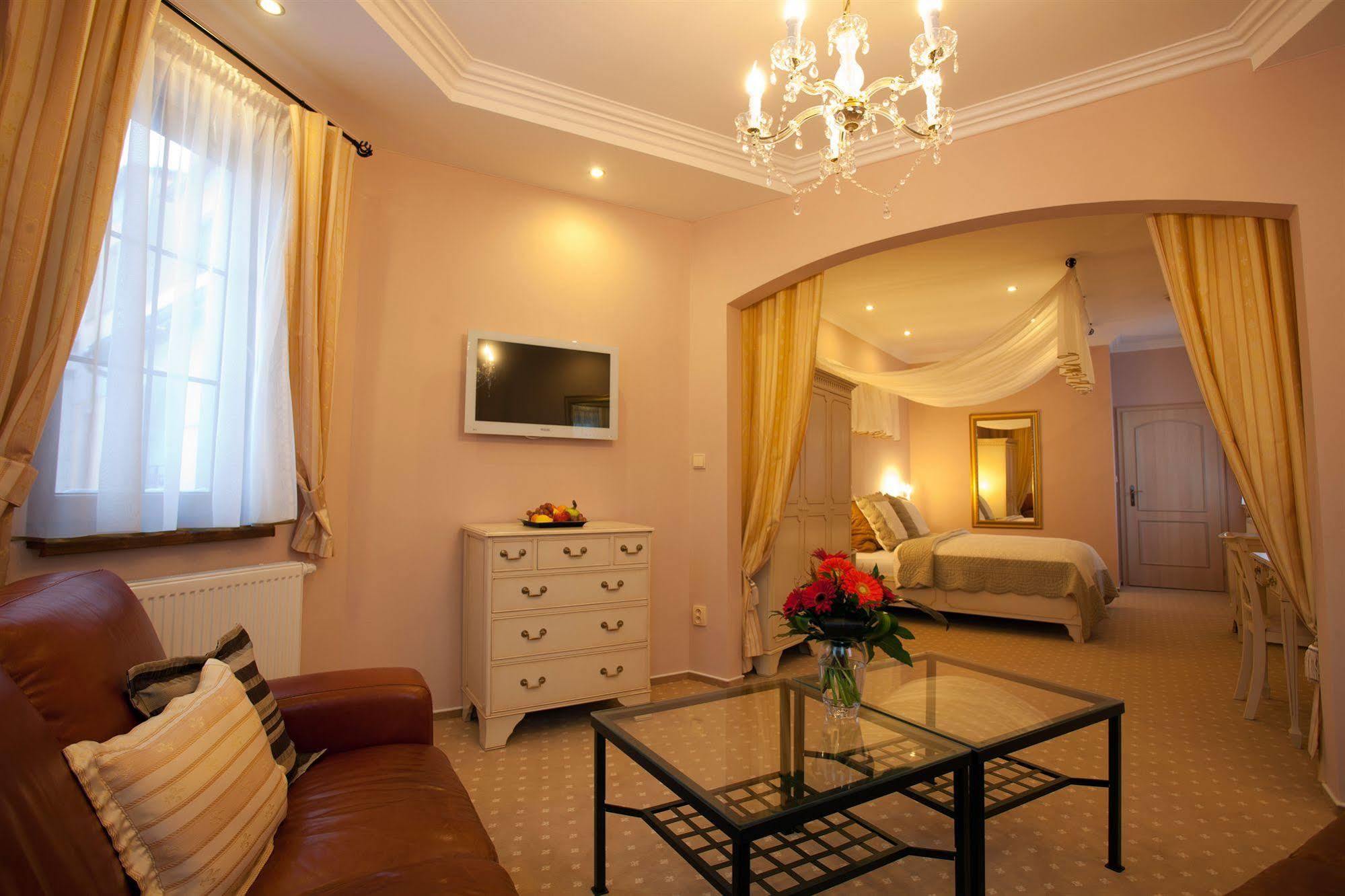 Wellness Hotel Zlata Lipa Ντέτσιν Εξωτερικό φωτογραφία