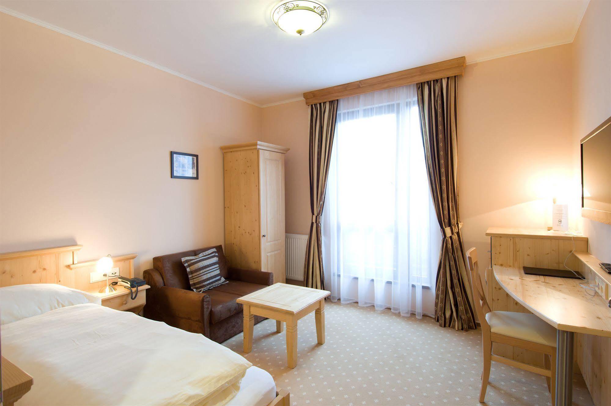 Wellness Hotel Zlata Lipa Ντέτσιν Εξωτερικό φωτογραφία